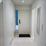 Ferienhaus Glorious Two-floor House, 4 Bedrooms, Sauna, Park *