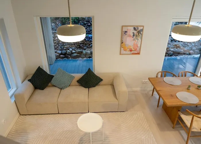 Glorious Two-floor House, 4 Bedrooms, Sauna, Park Vantaa