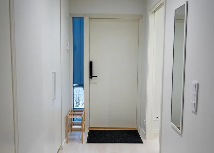 Hébergement de vacances Glorious Two-floor House, 4 Bedrooms, Sauna, Park *