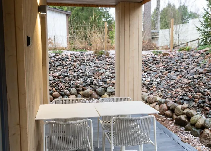 Hébergement de vacances Glorious Two-floor House, 4 Bedrooms, Sauna, Park *